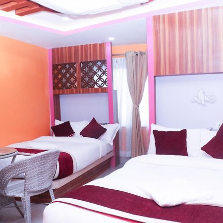 Om Tandoori Hotel Kathmandu Exterior photo